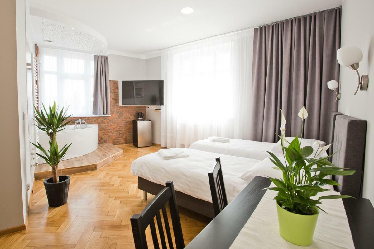 R&B Apartments Posen Exterior foto